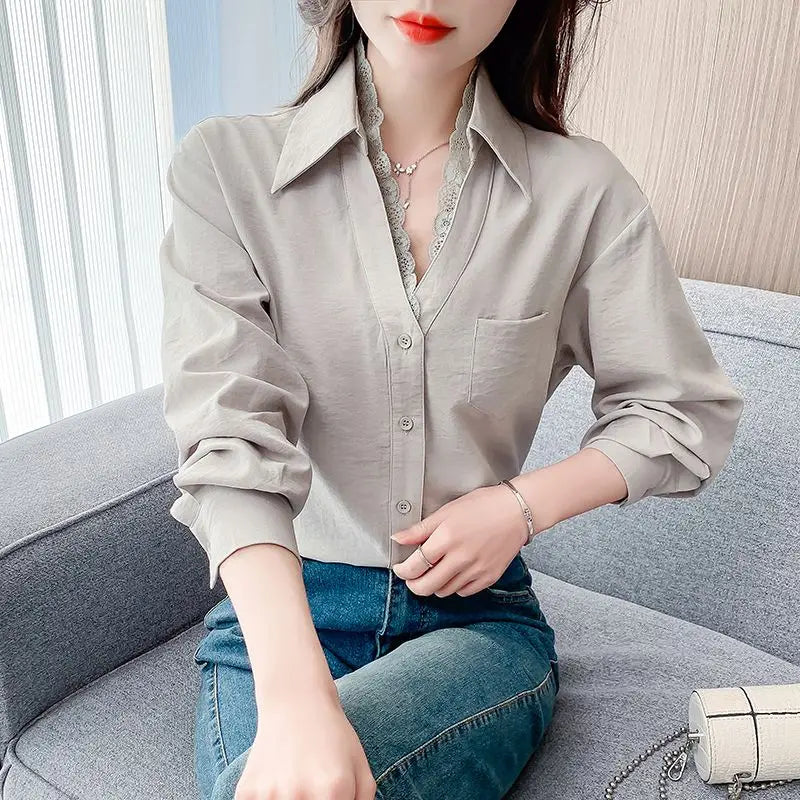 Elegant Comfort: High-End Cotton Long-Sleeved Shirt for Women – Chic & Versatile