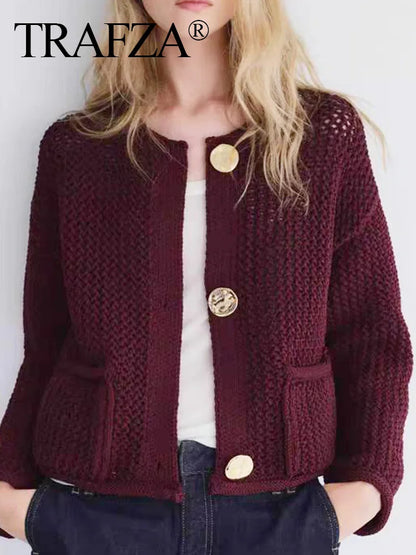 TRAFZA 2024 Women’s Casual Cardigan Sweater Coat with 2 Pockets and Metal Buttons – Wine Red Solid Knitted Sweater for Autumn Street Trends